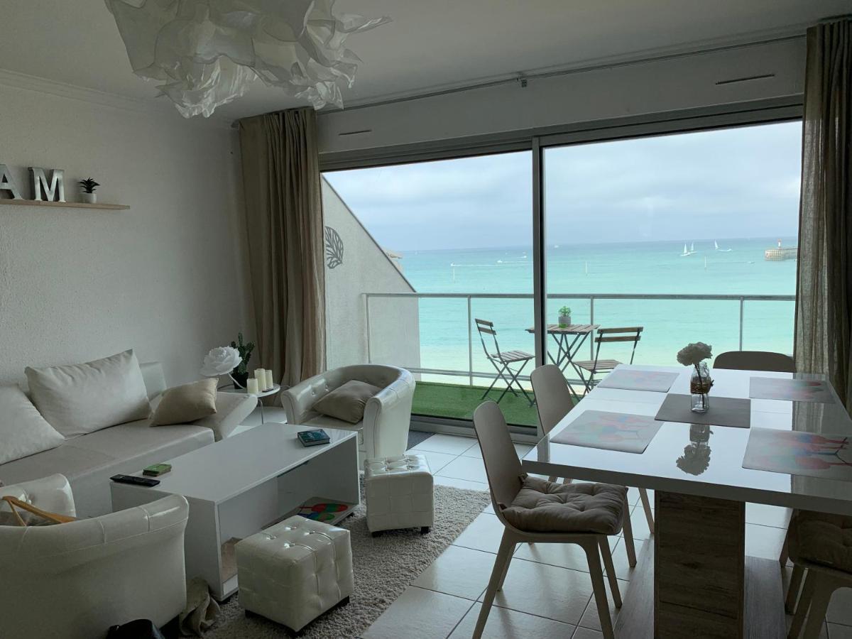 Les Pieds Dans L'Eau Acces Direct A La Plage ! Granville Exterior photo
