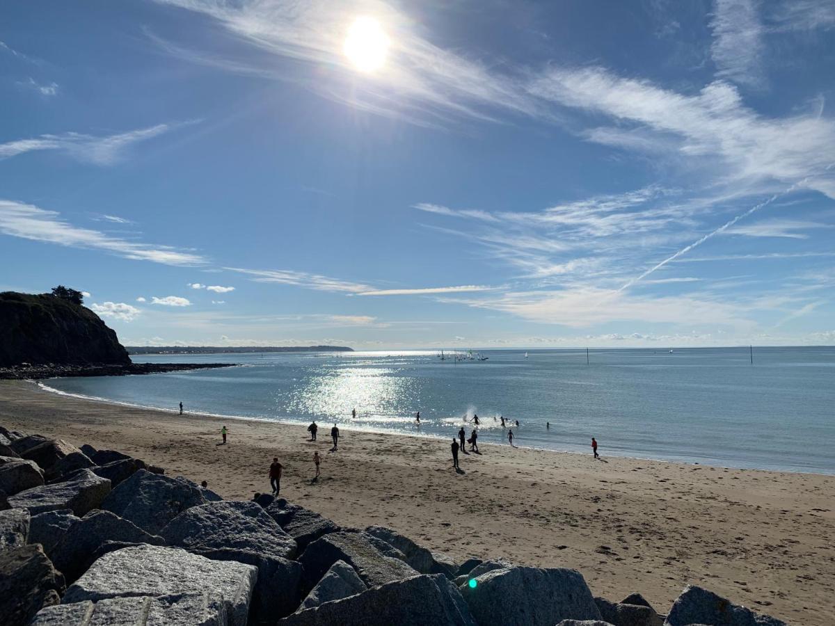 Les Pieds Dans L'Eau Acces Direct A La Plage ! Granville Exterior photo